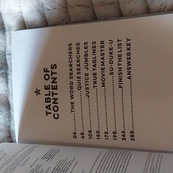 NWT The John Wayne Ultimate Puzzle Book Volume 2 - Picture 12 of 12